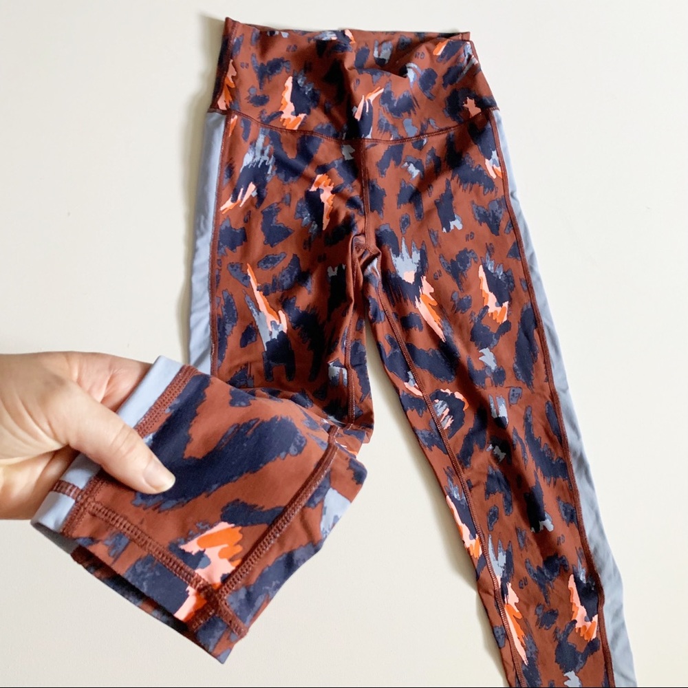 Aerie Chill Play Move Activewear Leggings Leopard Cheetah